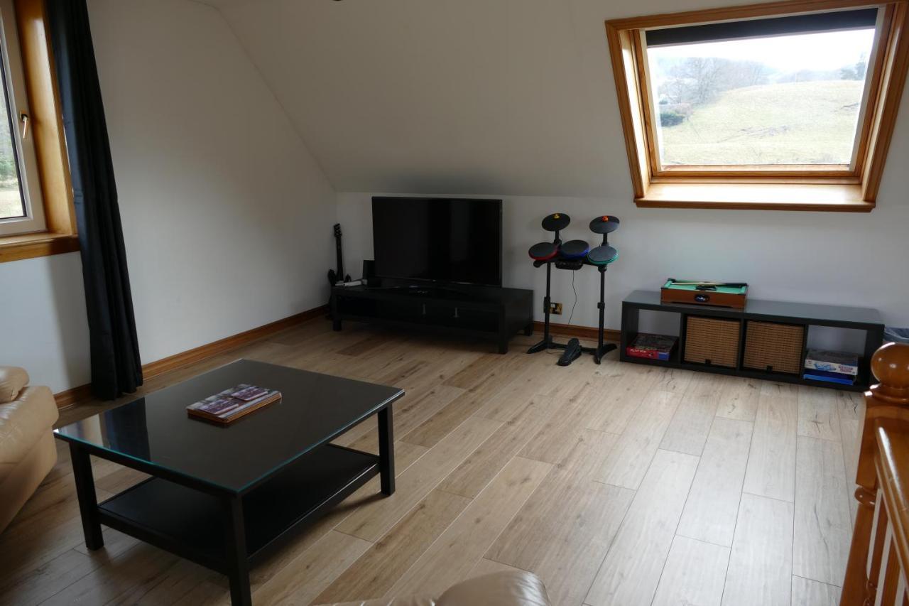 Wallace Lodge Crieff Buitenkant foto
